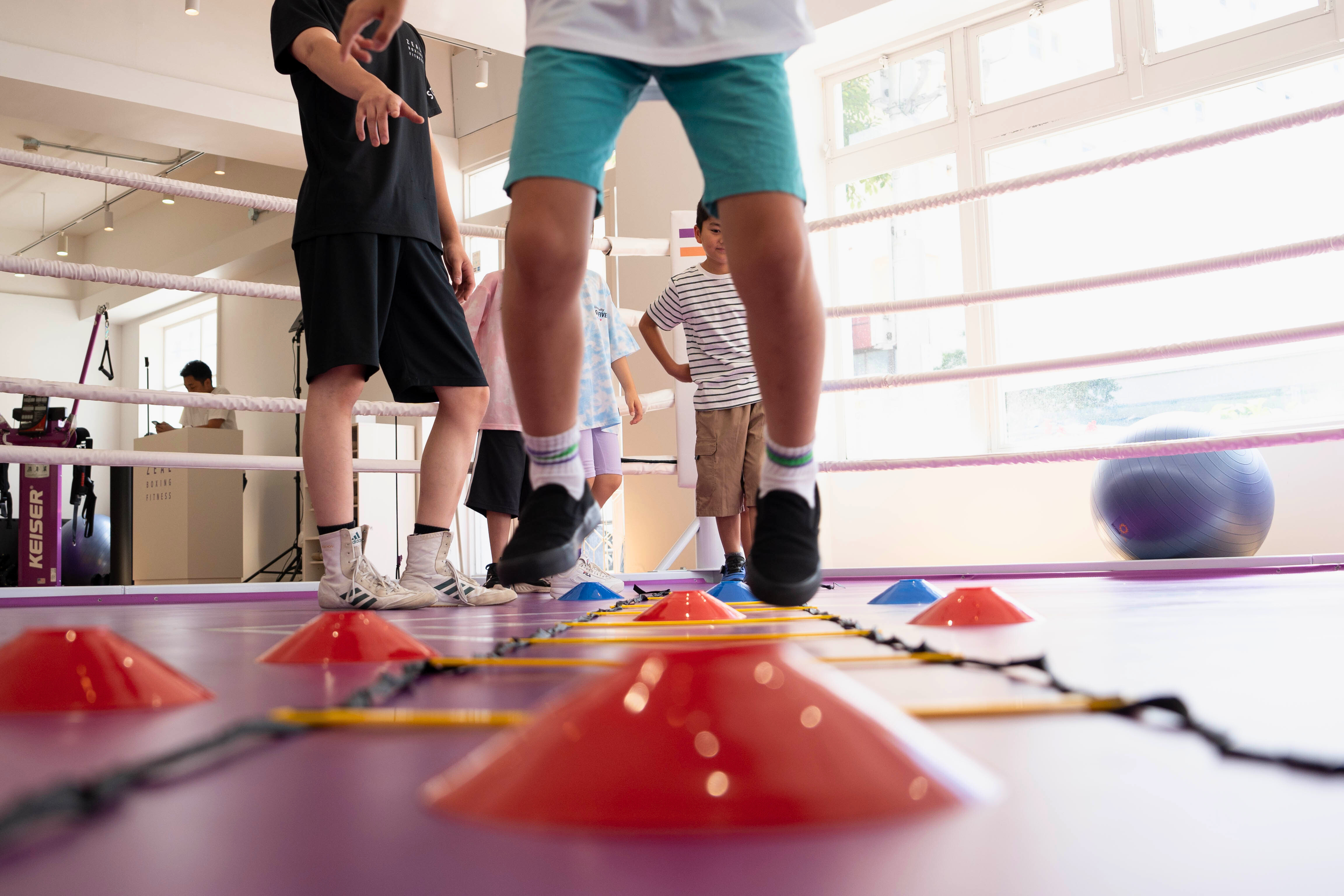 English Fight Kidsで安全にトレーニングする子どもたち